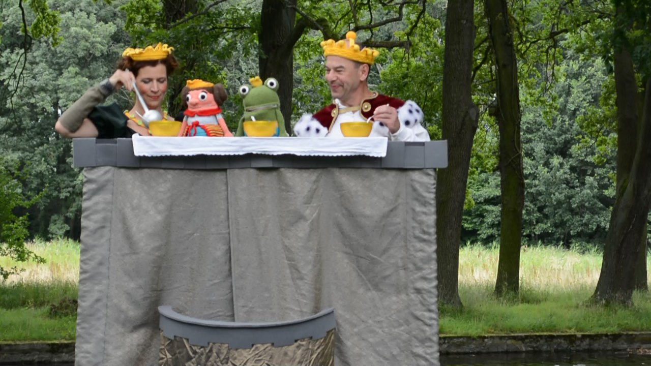 © Parktheater Edelbruch _Froschkönig.jpg © Parktheater Edelbruch _Froschkönig.jpg