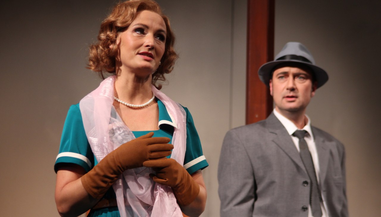 Vorpommersche Landesbühne Anklam - Scène uit -Endstatione Sehnsucht- van Tennessee Williams, © Krüger-Vorpommersche Landesbühne Vorpommersche Landesbühne Anklam - Scène uit -Endstatione Sehnsucht- van Tennessee Williams, © Krüger-Vorpommersche Landesbühne