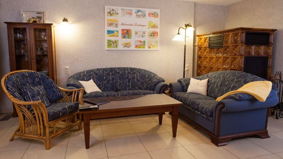 Cozy hours by the tiled stove, &copy; Martin Schweitzer