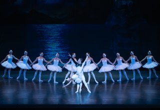 &copy; Atsushi Umezu