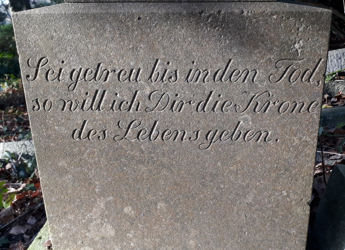 Grafschrift op de begraafplaats van St. J&uuml;rgen // &copy; Angela Pfennig