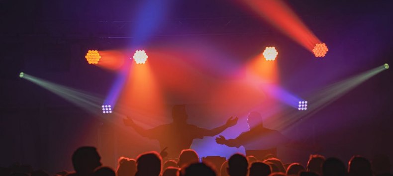 &copy; Danny Wohlert