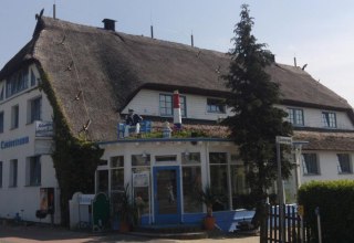 Buitenaanzicht // &copy; Landhotel Ostseetraum