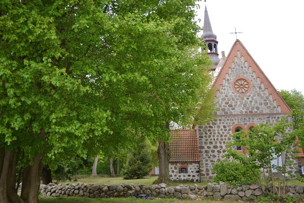Oostelijk aanzicht van de kerk, © Lutz Werner
