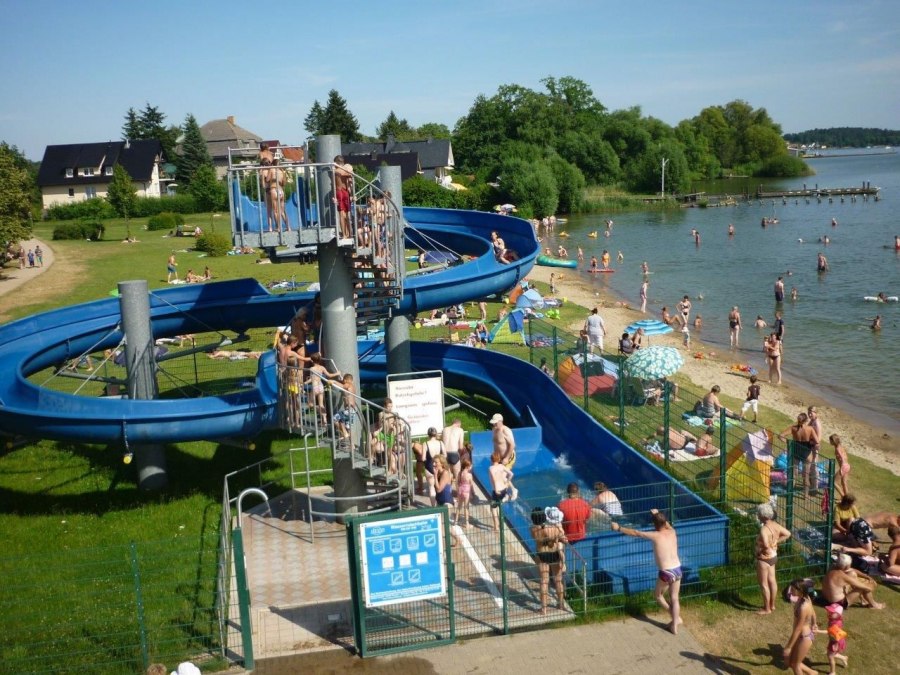 Zjeżdżalnia wodna Volksbad, © Stadt Waren (Müritz)