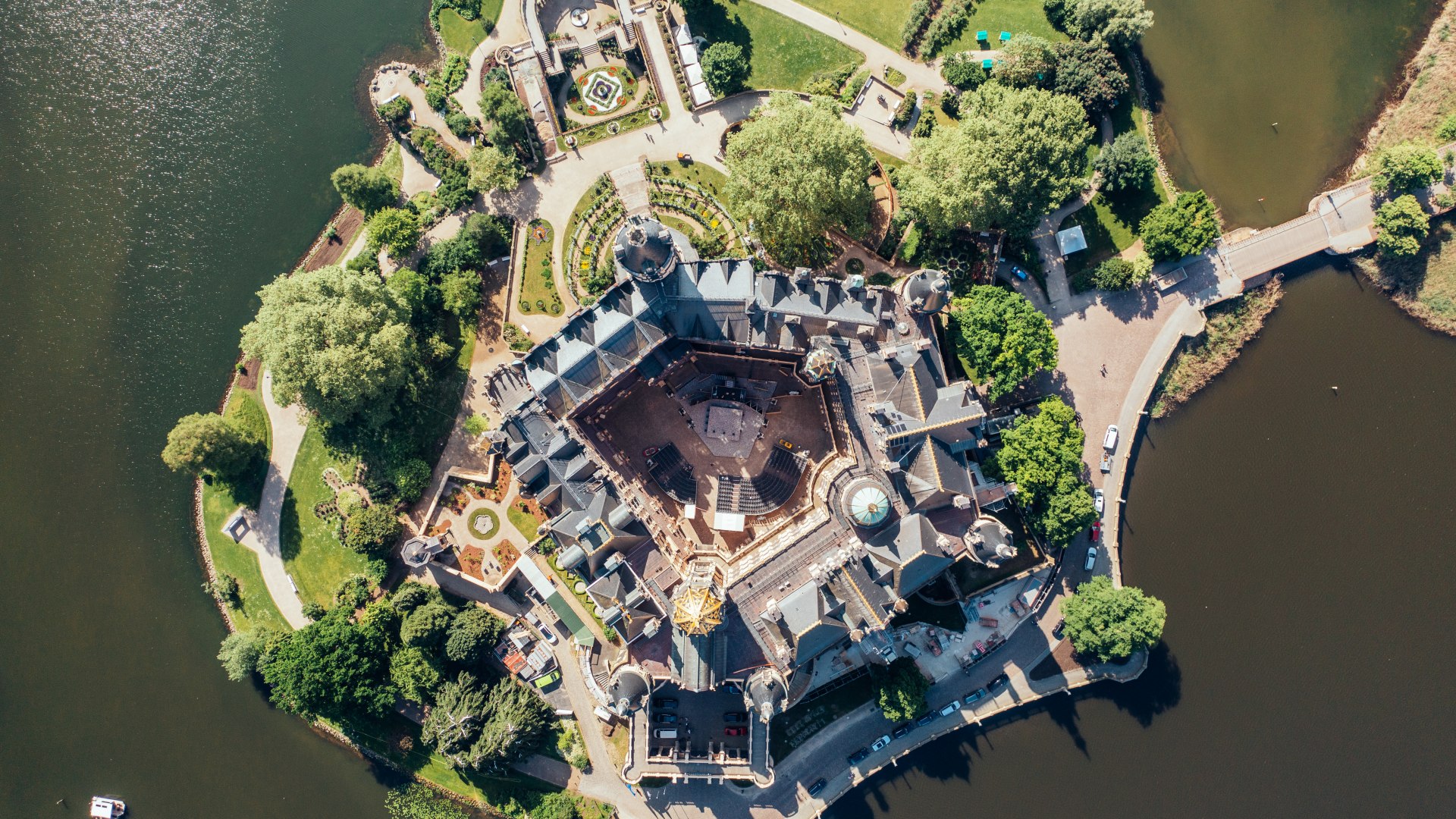 De binnenplaats van het kasteel wordt een openluchtpodium, © TMV/Gänsicke