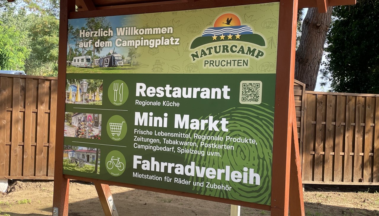 Mini market Pruchten, &copy; S&uuml;dliche Boddenk&uuml;ste