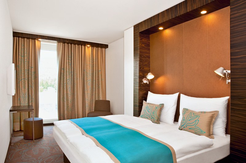 Bekijk tweepersoonskamer // © Motel One Rostock Bekijk tweepersoonskamer // © Motel One Rostock