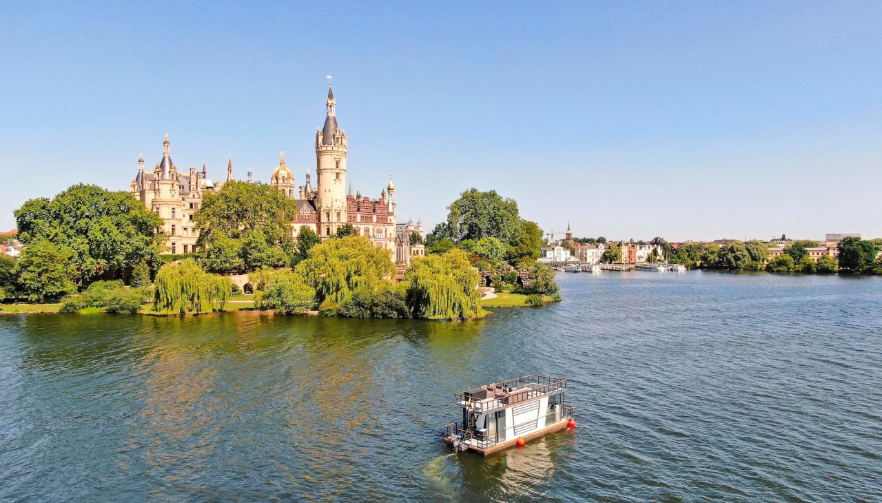 Vindua Houseboats Schwerin, &copy; Sven Sprindt / SCHELFWERK.de