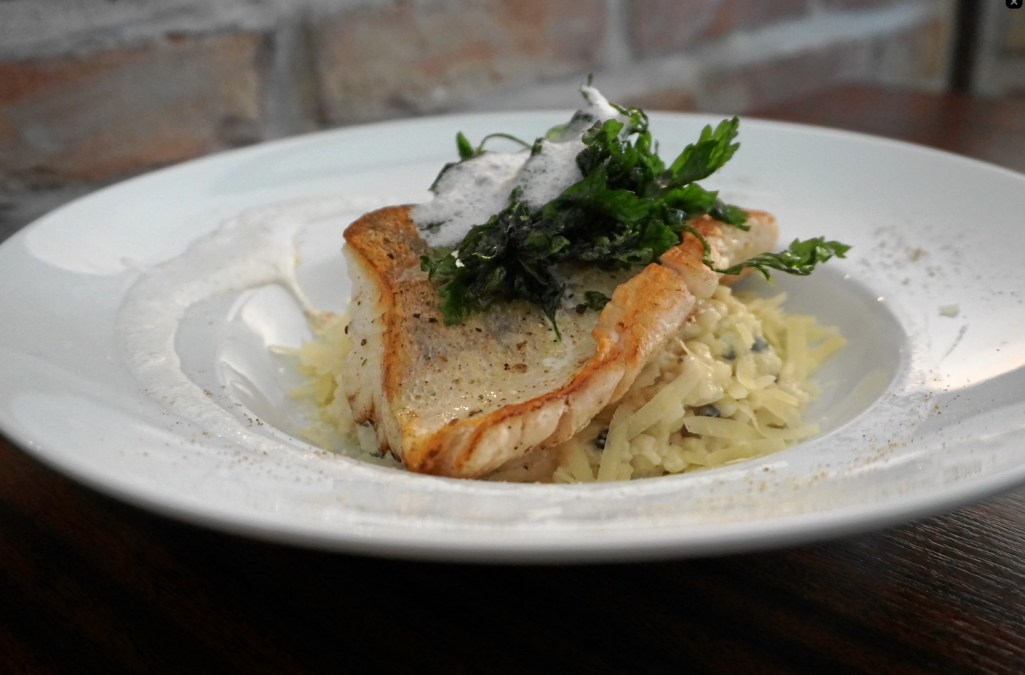 2025-04-25 09_50_56-Startseite - Restaurant Quer Beet _ Neustrelitz und 6 weitere Seiten - Profil 1, © QuerBeet