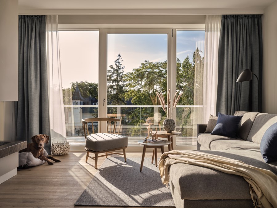 Hotel the breeze - living example, © Steve Herud