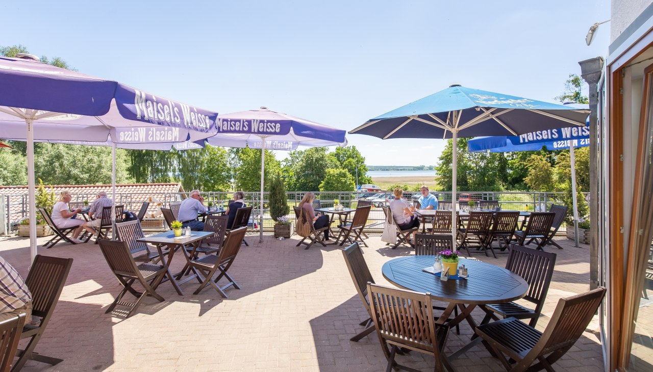 Vanaf hier kun je genieten van een prachtig uitzicht over het Kummerowmeer, © Ferienland Salem Vanaf hier kun je genieten van een prachtig uitzicht over het Kummerowmeer, © Ferienland Salem