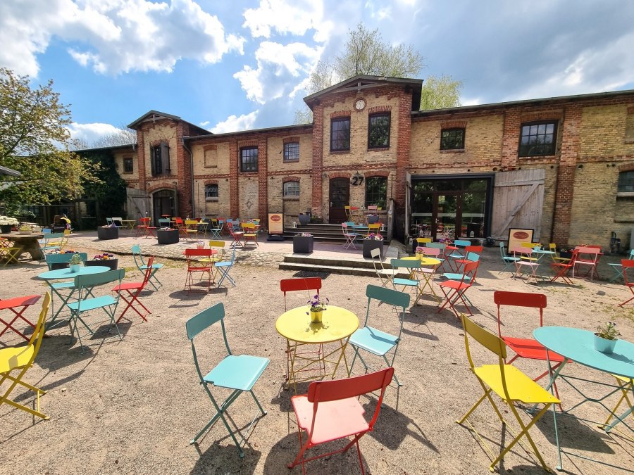 Frot view of the old horse stable driving, © Olaf Drümmer