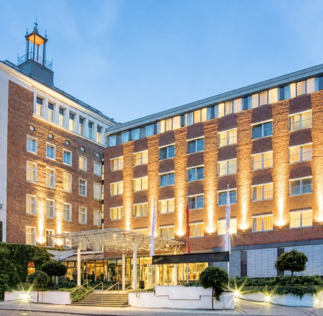 Hotel Baltic Stralsund // © KI Generiert Hotel Baltic Stralsund // © KI Generiert