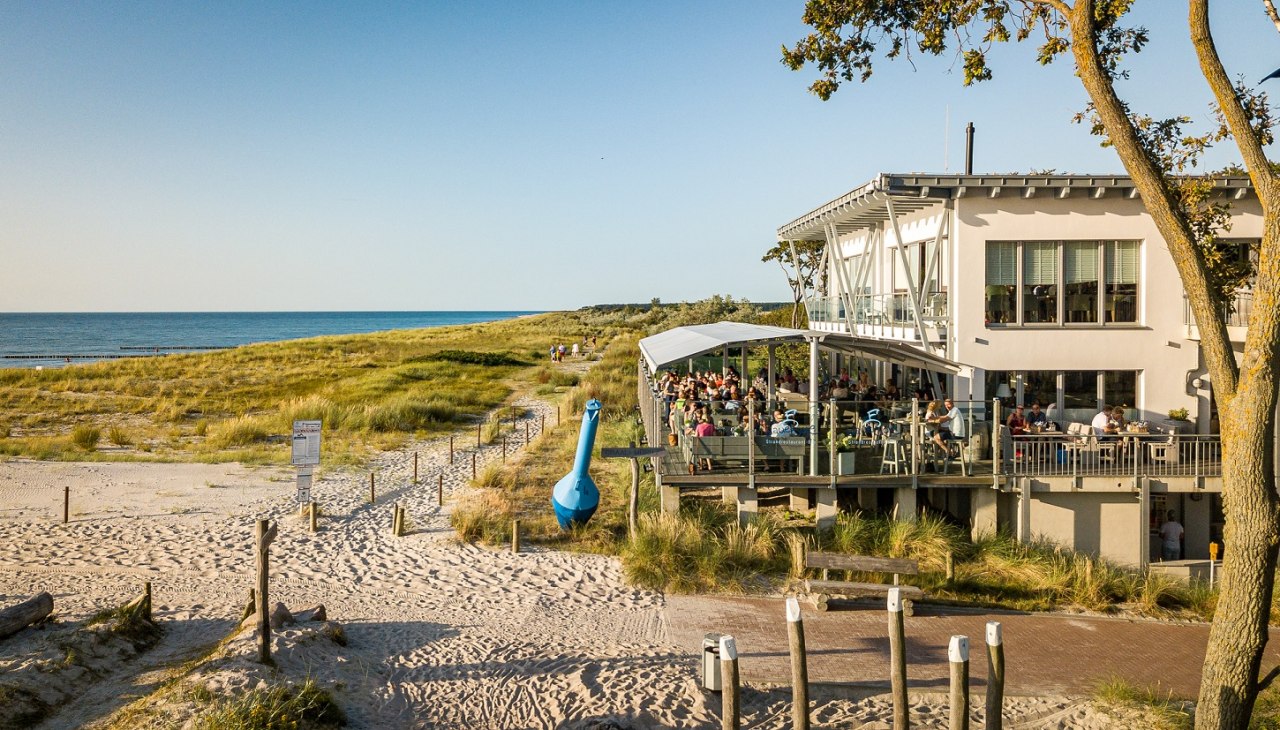 Buitenaanzicht blauwe boei, &copy; DOMUSimages