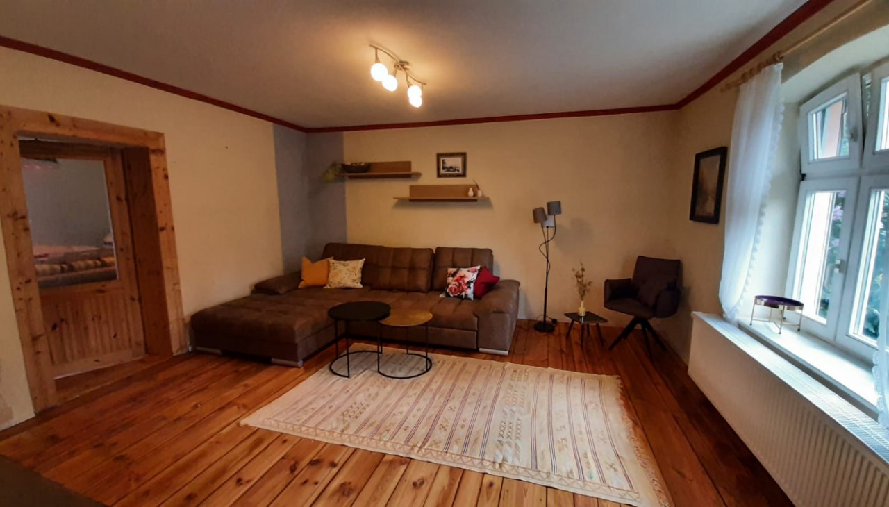 Rustykalna przytulność w salonie, © Gabriele Kölbl Rustykalna przytulność w salonie, © Gabriele Kölbl