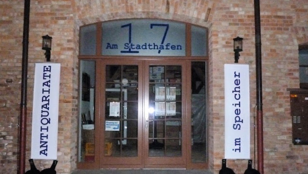 Antiquarian bookshop, © Antiquariat