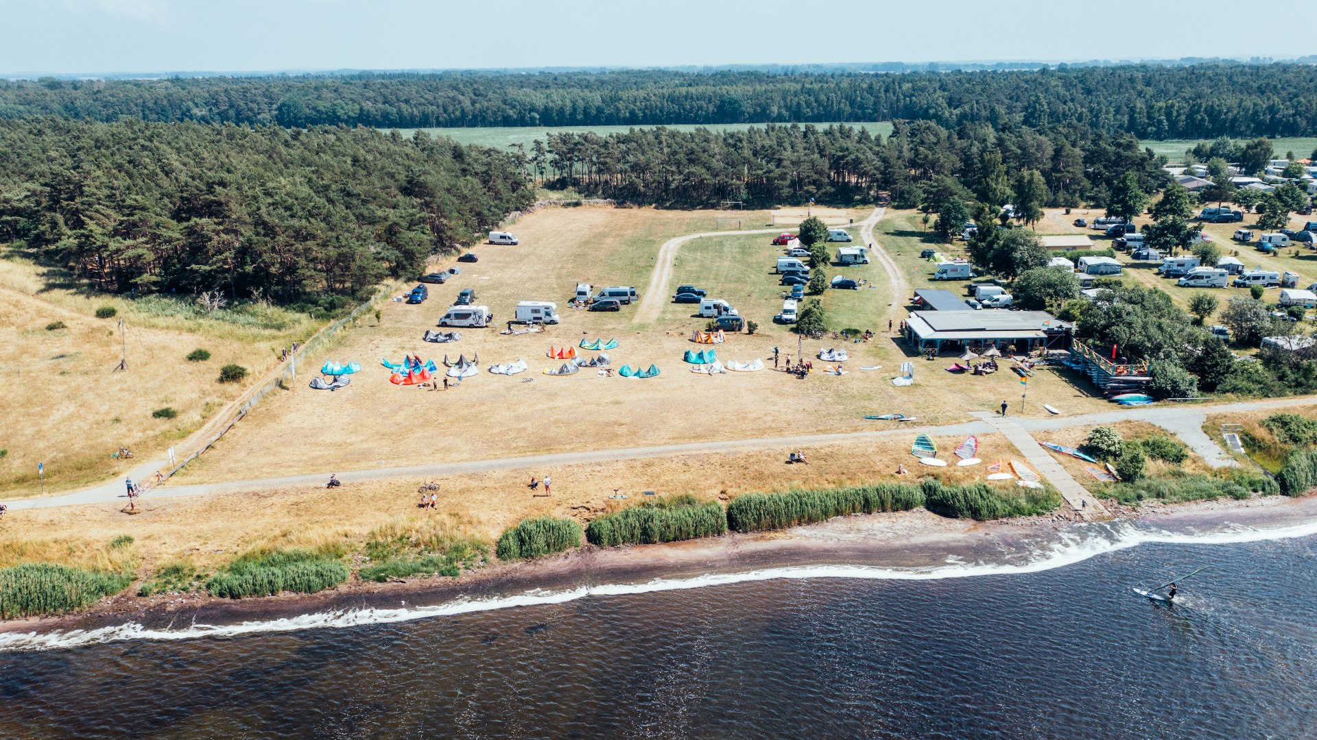 Surfen en kamperen op het schiereiland Ummanz op Rügen, © TMV/Gänsicke