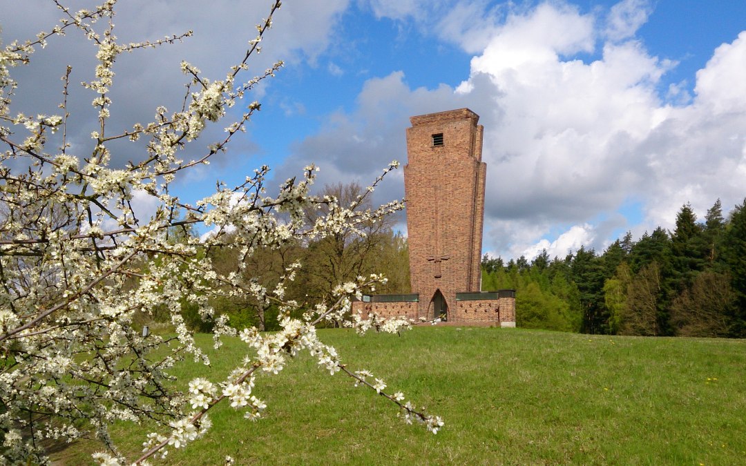 Teterow gedenkteken in de lente, © Jana Koch