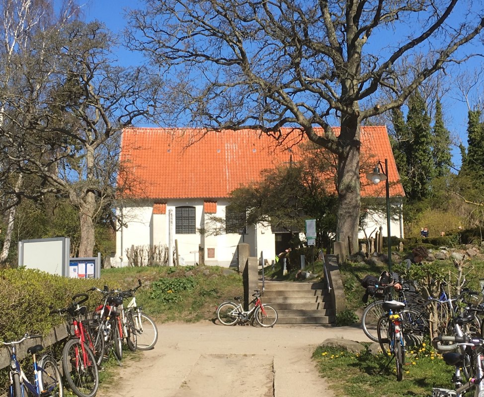 Island church in monastery, &copy; Hiddenseer Hafen- und Kurbetrieb
