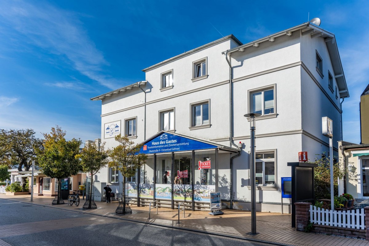 Administracja uzdrowiska w kurorcie bałtyckim G&ouml;hren mieści się w Haus des Gastes. // &copy; Kurverwaltung Ostseebad G&ouml;hren