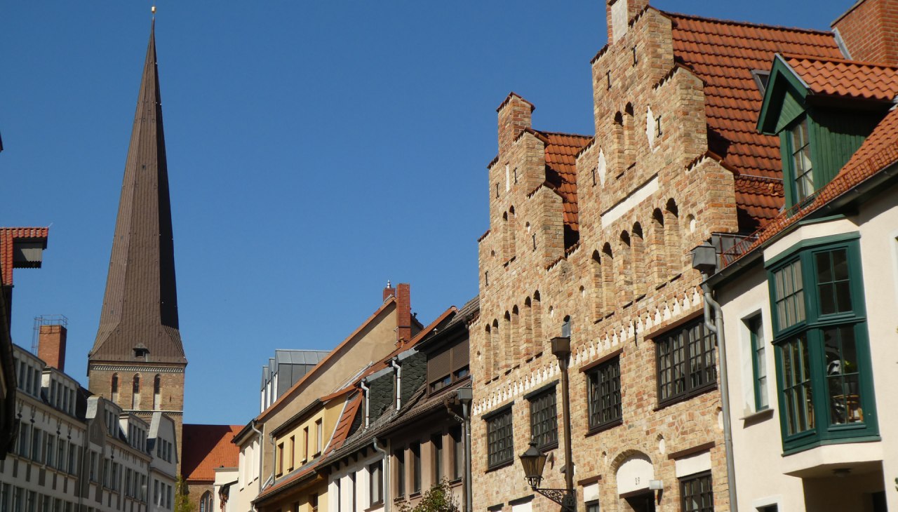 Kościół św. Piotra we wschodniej części starego miasta, © TZRW/A. Gabriel Kościół św. Piotra we wschodniej części starego miasta, © TZRW/A. Gabriel