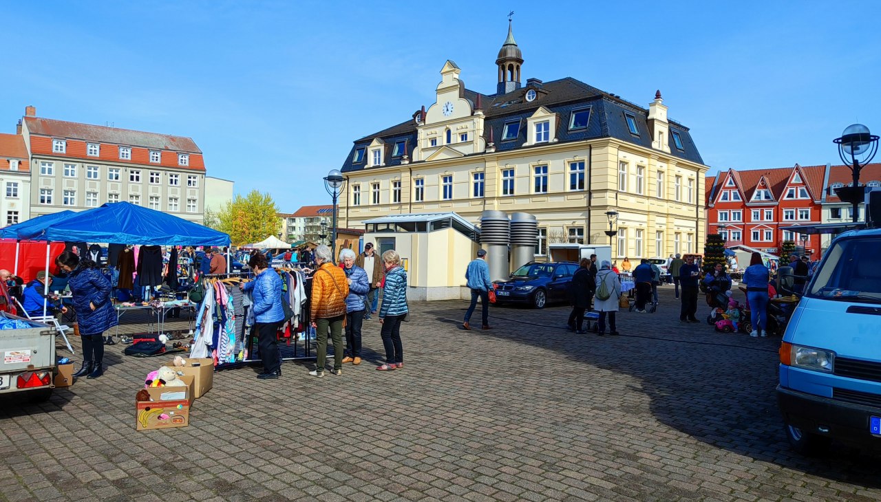 Demmin market, &copy; Hansestadt Demmin