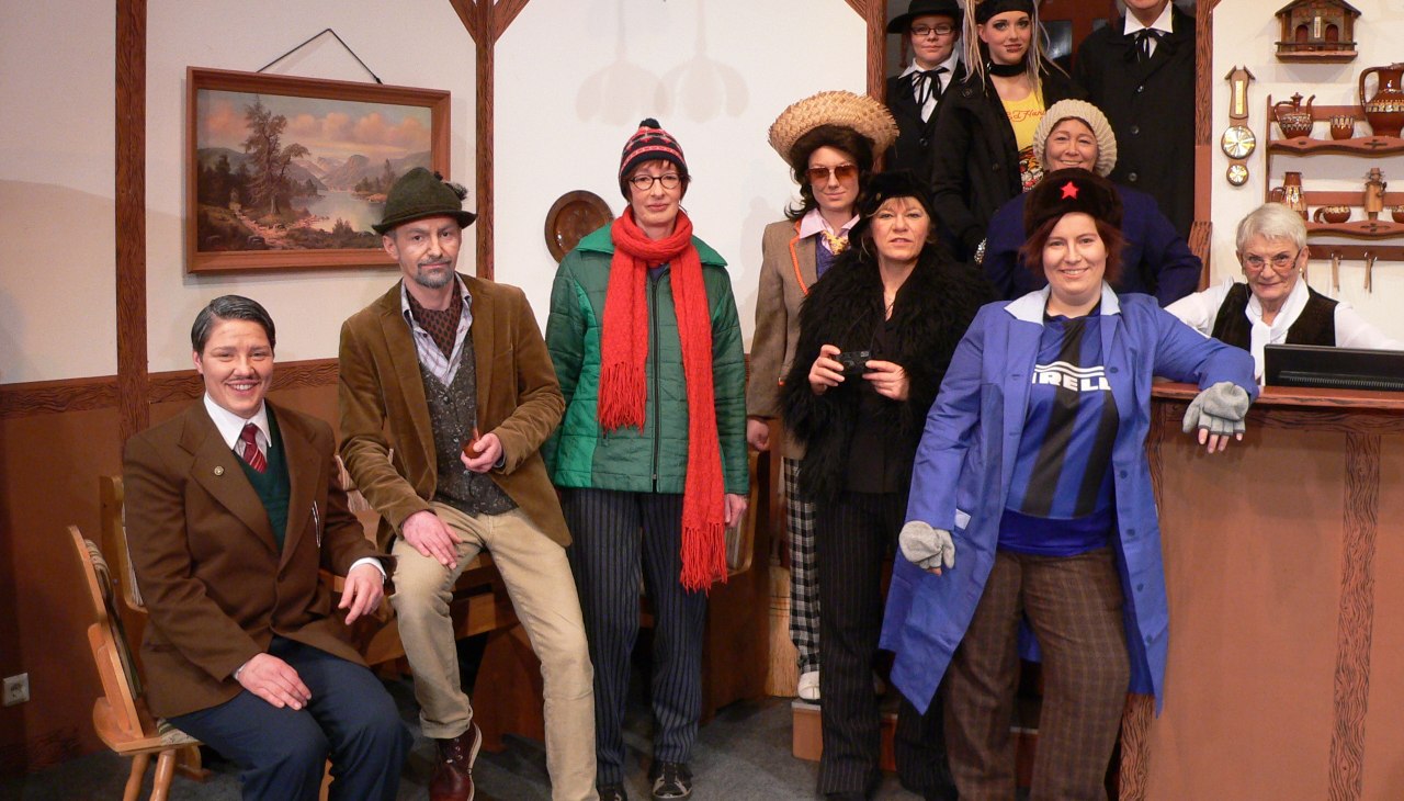 Scena z "Don Kichota" w ogrodzie teatru Barth, © Krüger/Vorpommersche Landesbühne Scena z "Don Kichota" w ogrodzie teatru Barth, © Krüger/Vorpommersche Landesbühne