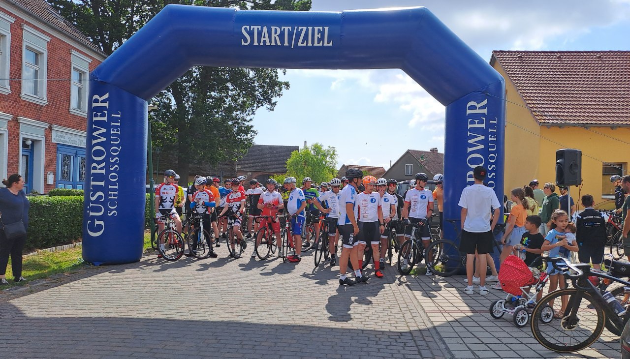 Bike on the lagoon, &copy; Tourismusbetrieb M&ouml;nkebude