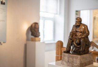 Figure of the writer, © Tobias Kramer