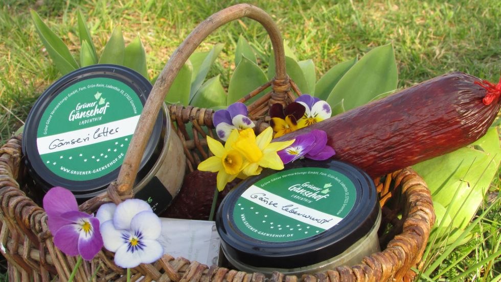 Oprócz klasycznej pieczonej gęsi, nasza oferta obejmuje wiele nietypowych produktów. // © Grüner Gänsehof Oprócz klasycznej pieczonej gęsi, nasza oferta obejmuje wiele nietypowych produktów. // © Grüner Gänsehof
