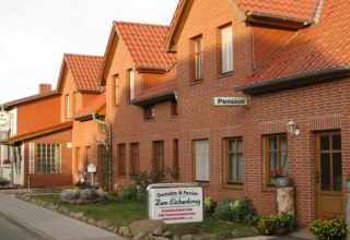 Mit viel Gastfreundschaft wartet in Doms&uuml;hl die Gastst&auml;tte und Pension "Zum Eichenkrug" auf Ihren Besuch // &copy; Gastst&auml;tte und Pension "Zum Eichenkrug" / Schulz