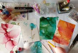 Beispiel Malerei mit Alcohol-Ink, gestaltet von Sandra Gockel // &copy; Sandra Gockel