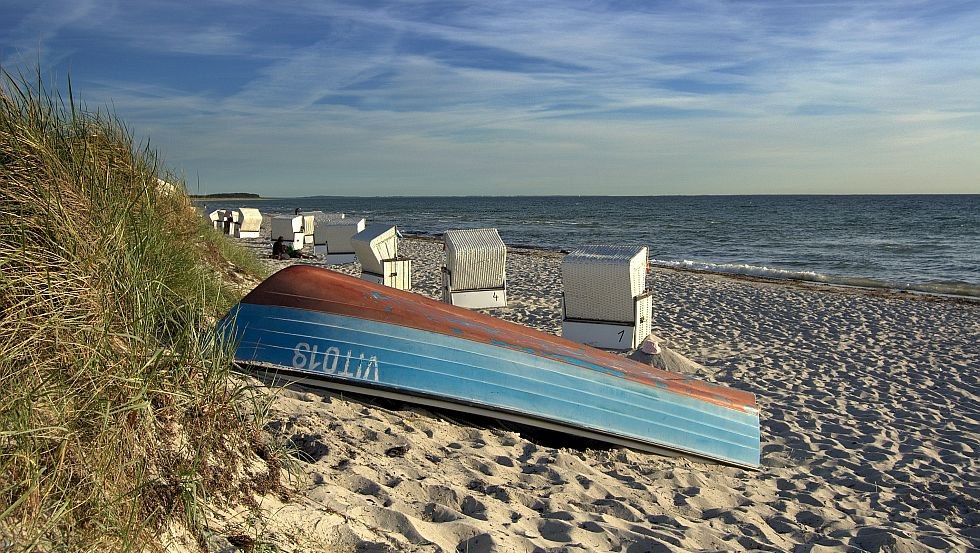 Baltic Sea beach on the island of Hiddensee, &copy; Robert Ott