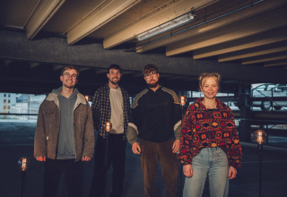 &copy; Julian Max Wahle