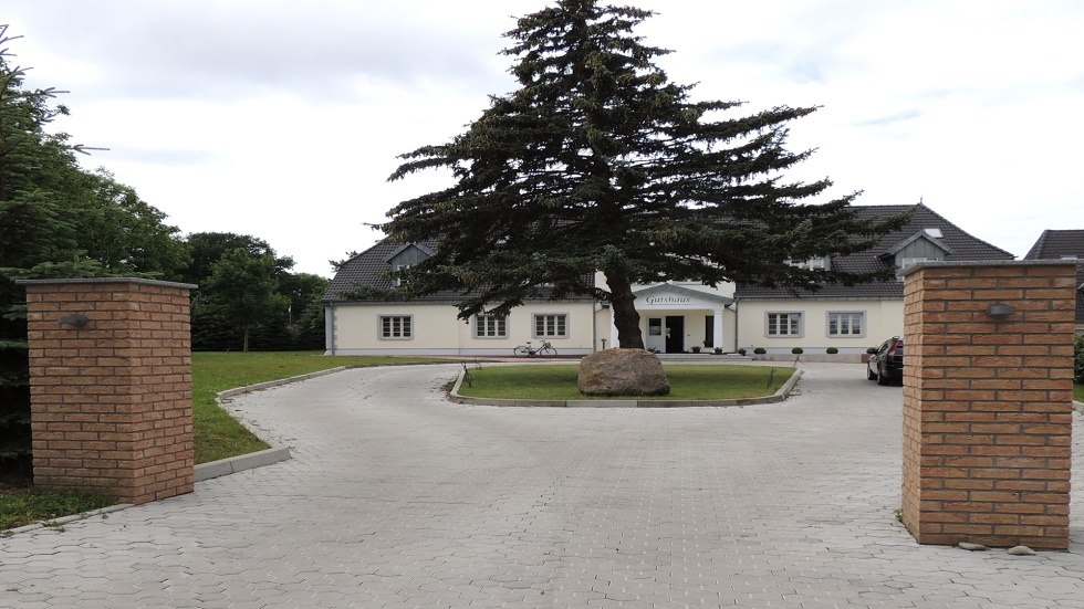Widok na wejście do dworu, © Kurverwaltung Insel Poel