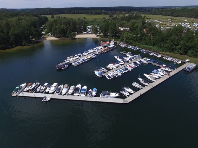 Luchtfoto haven, © Yachthafen Müritz GmbH