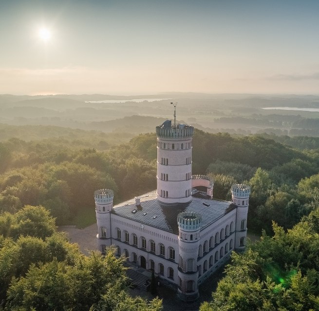 Bird's eye view of Granitz hunting lodge, © SSGK MV / Funkhaus Creative