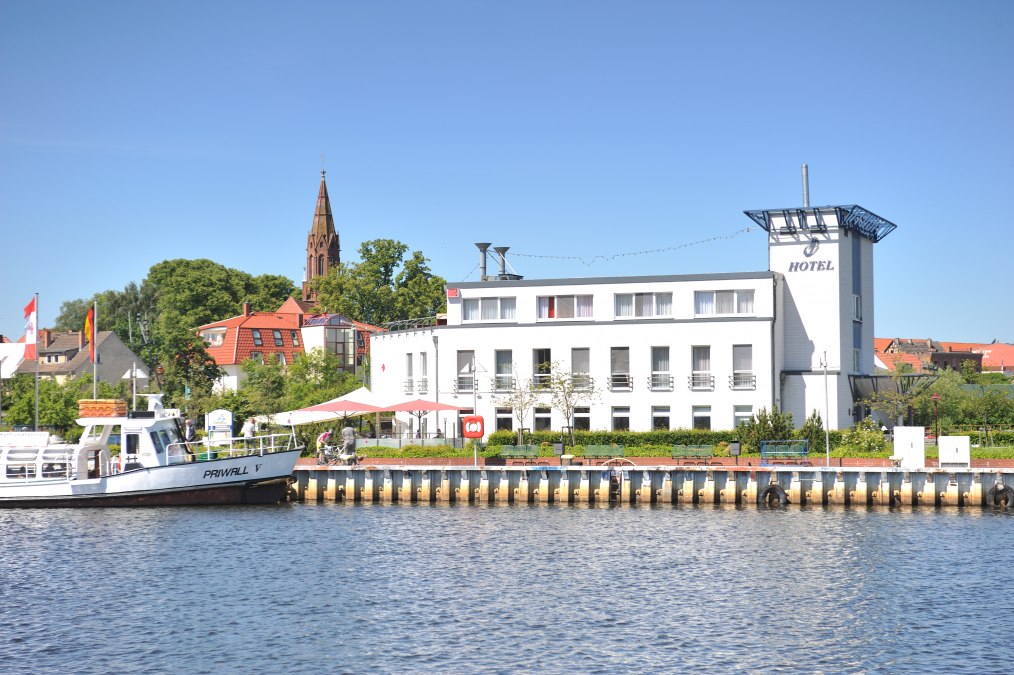 HarbourHotel Pommernyacht, © HafenHotel Pommernyacht