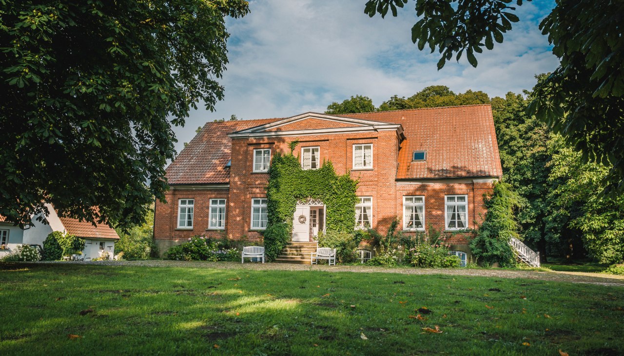 Krimvitz manor house on the island of R&uuml;gen, &copy; Gutshaus Krimvitz / Mirko Boy