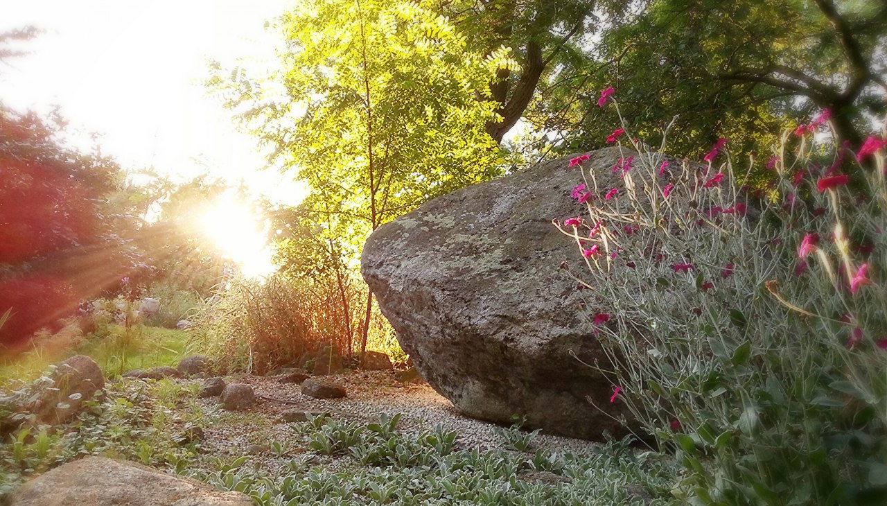 Duits-Japanse Grove - Li Wa Steen van Oneindige Harmonie, © Schloss Mitsuko Duits-Japanse Grove - Li Wa Steen van Oneindige Harmonie, © Schloss Mitsuko