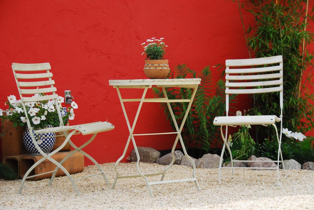 In the barn and in the garden of the Atelier Café you can have a good rest., © M. Cremer