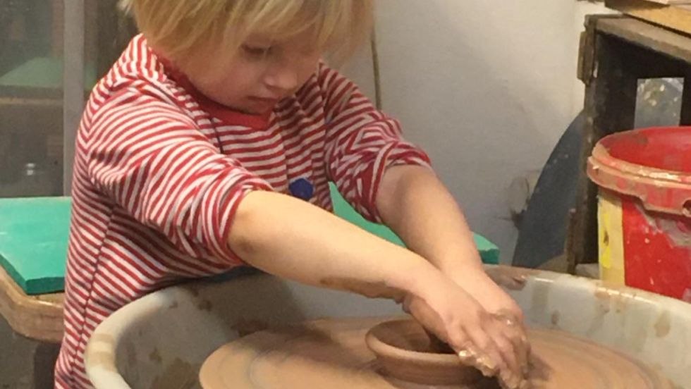 Experiments on the potter's wheel, © Gregorowius Experiments on the potter's wheel, © Gregorowius