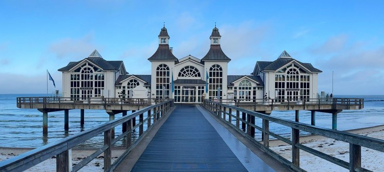 &copy; Kerstin-Dworadka