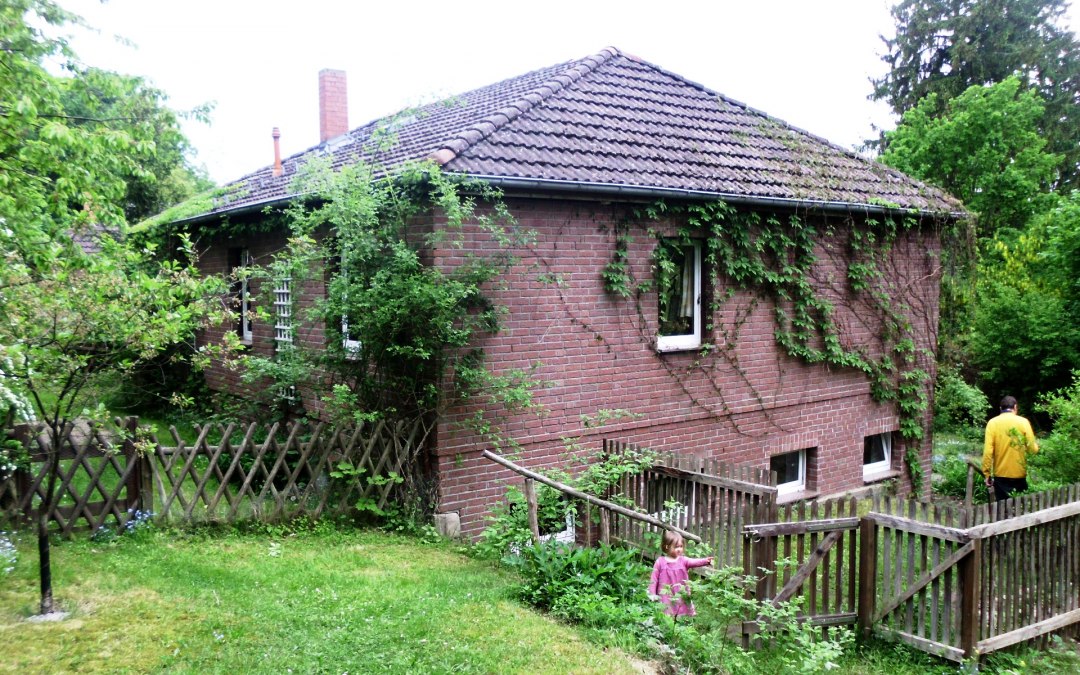 House view from garden, © Elisabeth Tuschy