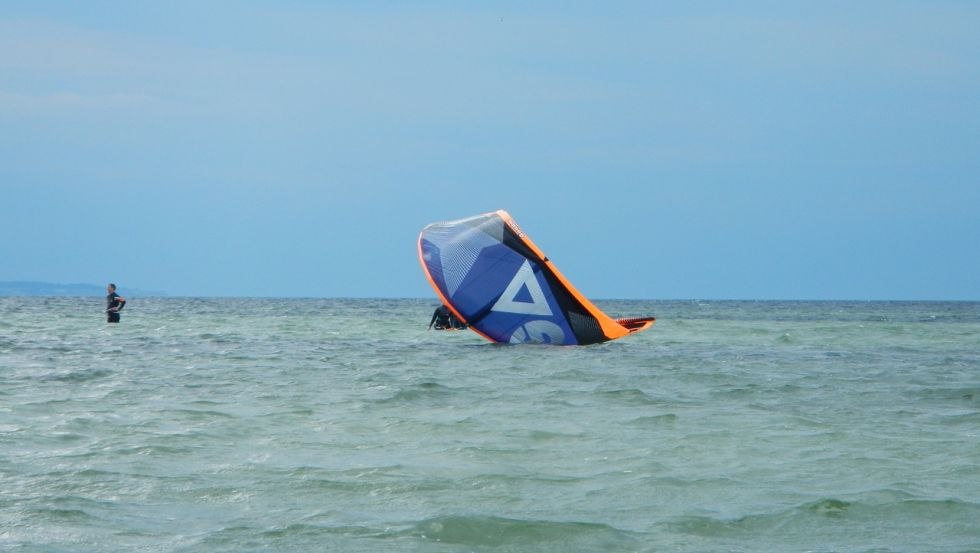 Relaunch of the kite from the water // © Andreas Hung Relaunch of the kite from the water // © Andreas Hung