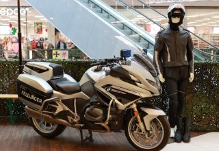 Feldjäger sind die Militärpolizei der Bundeswehr. Feldjäger fahren auch schwere Motorräder mit Blaulicht und Einsatzausstattung. // © Bundeswehr/Moldt Feldjäger sind die Militärpolizei der Bundeswehr. Feldjäger fahren auch schwere Motorräder mit Blaulicht und Einsatzausstattung. // © Bundeswehr/Moldt