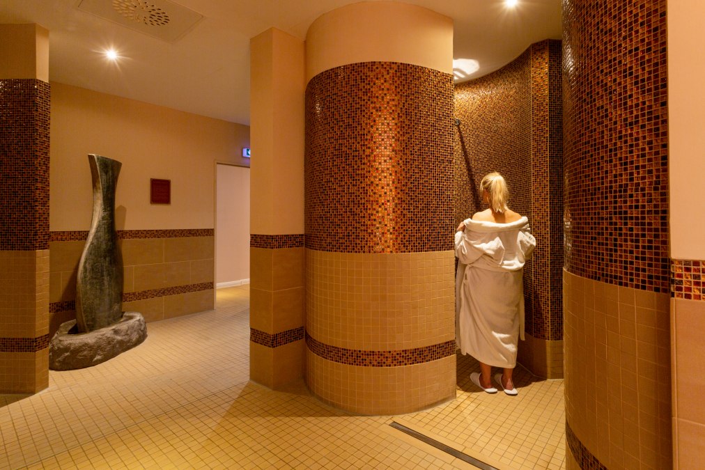 Uitnodigende wellnessruimte met sauna's, © Seeschloss Schorssow
