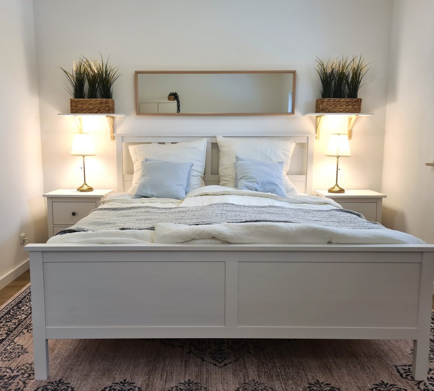 King-size bed in the bedroom, &copy; Bild vom Eigent&uuml;mer