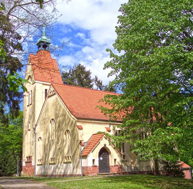 Die Klinikumskirche auf dem Gelände Krankenhaus West // © Föderverein Klinikumskirche zu Stralsund e.V. Die Klinikumskirche auf dem Gelände Krankenhaus West // © Föderverein Klinikumskirche zu Stralsund e.V.